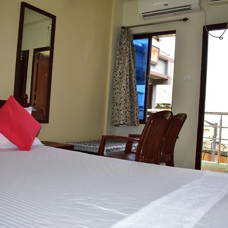 Hotel Lovely Inn ! Puri Luaran gambar