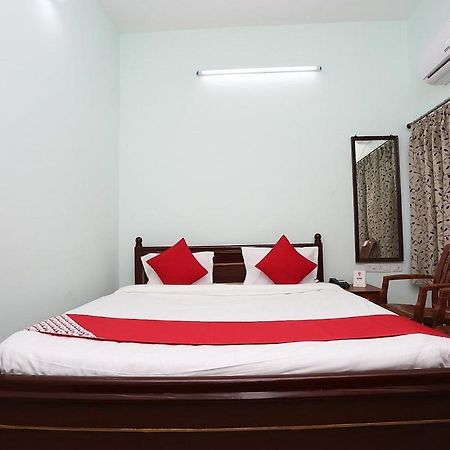 Hotel Lovely Inn ! Puri Luaran gambar