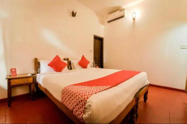 Hotel Lovely Inn ! Puri Luaran gambar