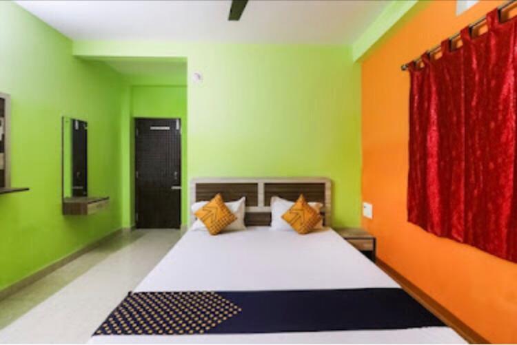 Hotel Lovely Inn ! Puri Luaran gambar