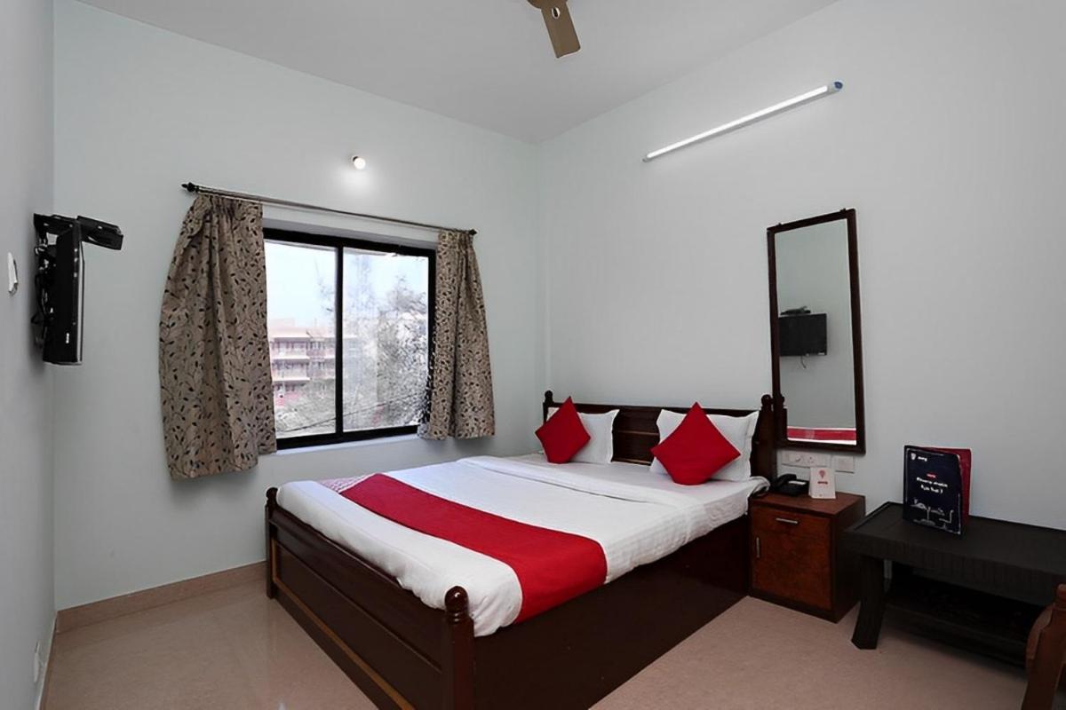 Hotel Lovely Inn ! Puri Luaran gambar