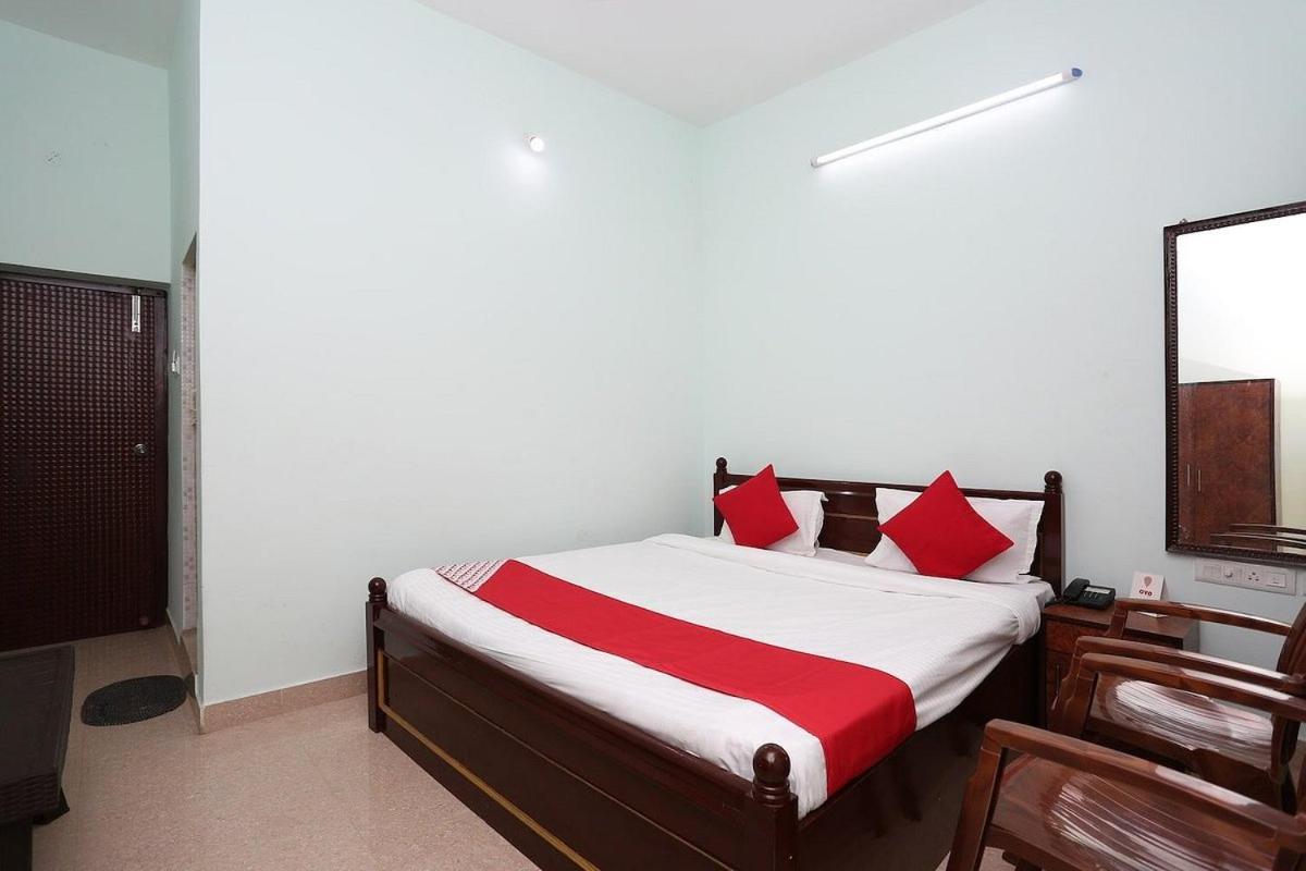 Hotel Lovely Inn ! Puri Luaran gambar